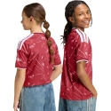 Футбольная форма для детей adidas Liverpool FC 26/27 домашняя красная KB8255 (152см) Футбольная форма для детей adidas Liverpool FC 26/27 домашняя красная KB8255 (152см)