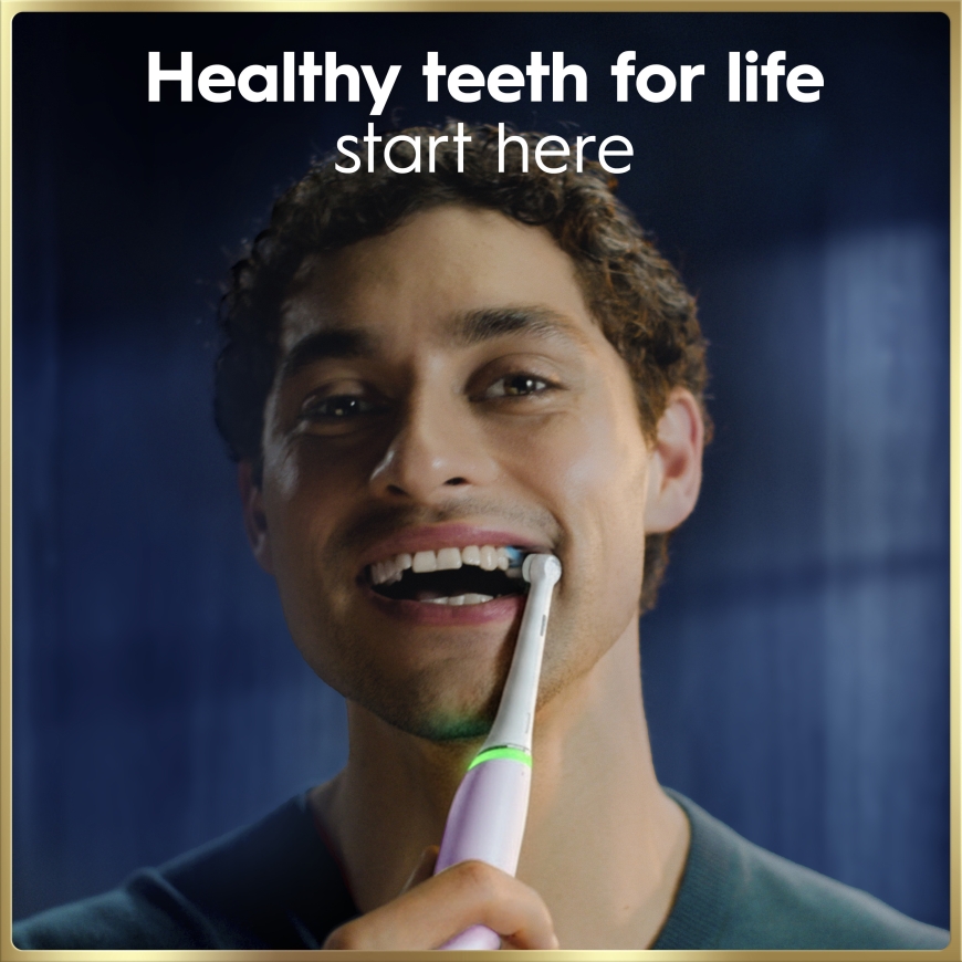 Электрическая щетка Oral-B iO9, розовая + зарядный дорожный чехол – 5