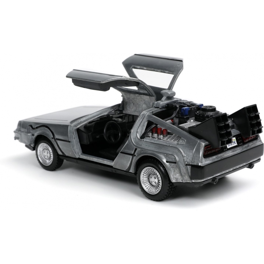 Time Machine Back to the Future 1 model car – 5