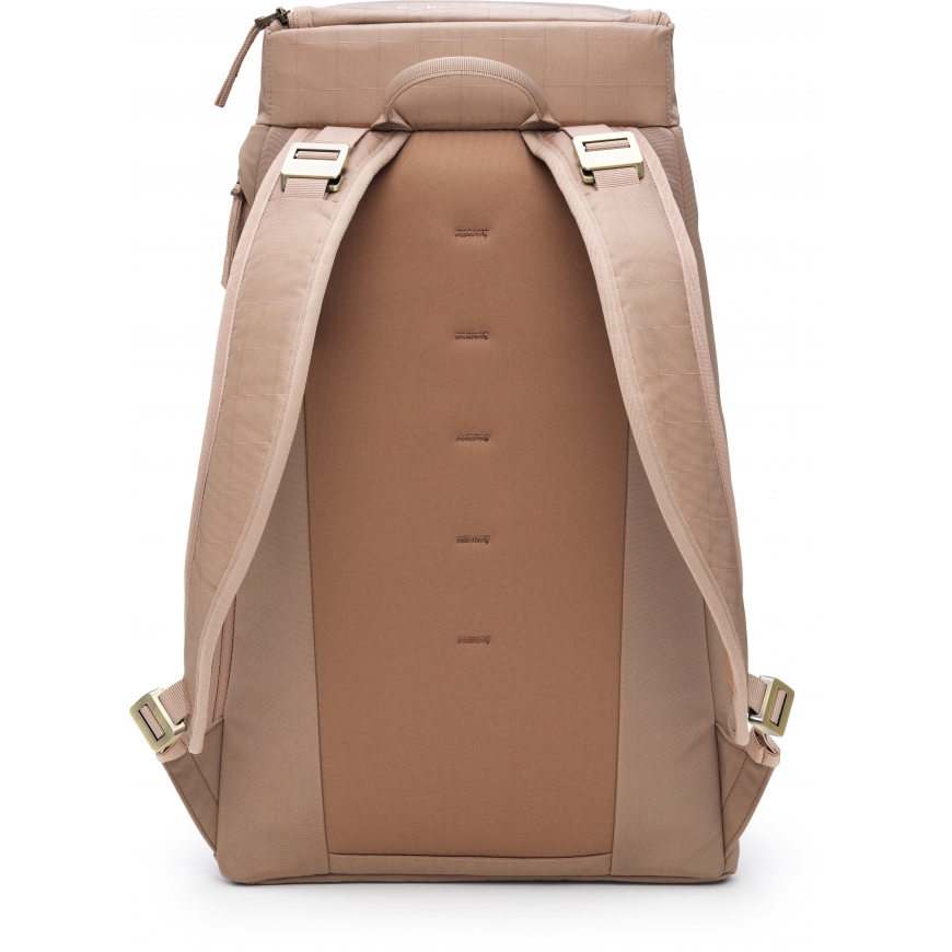 Db Hugger reppu, 30 l, Affogato Brown – 3