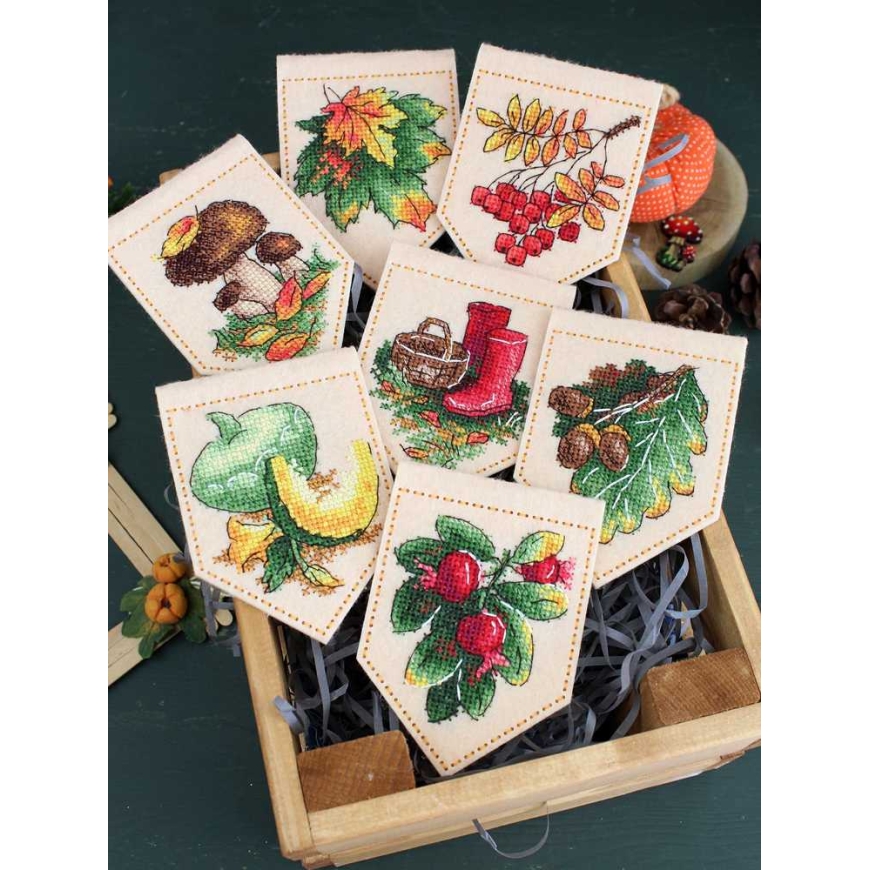 Beldizart Cross Stitch Kit "Autumn Garland in Sand Color (7 Flags)" 10x7 cm ST-1096 (AS) – 2