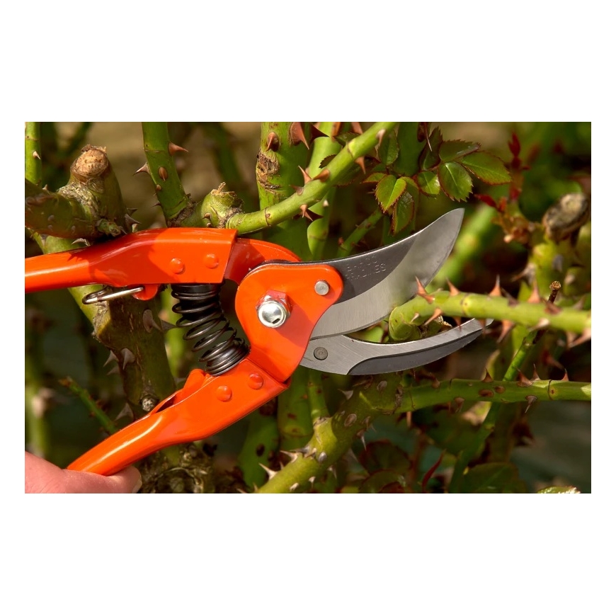 Bahco Folding Traditional Pruner Narrow Head. Total length 200 mm. Cuts 20 mm. Replacement parts are available. BESTSELLING MODE – 2