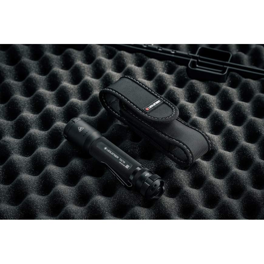 Ledlenser TAC7R musta taskulamppu 2000 lumenia – 5