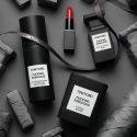 Tom Ford Fucking Fabulous aromātiskā svece, 600 g Tom Ford Fucking Fabulous aromātiskā svece, 600 g