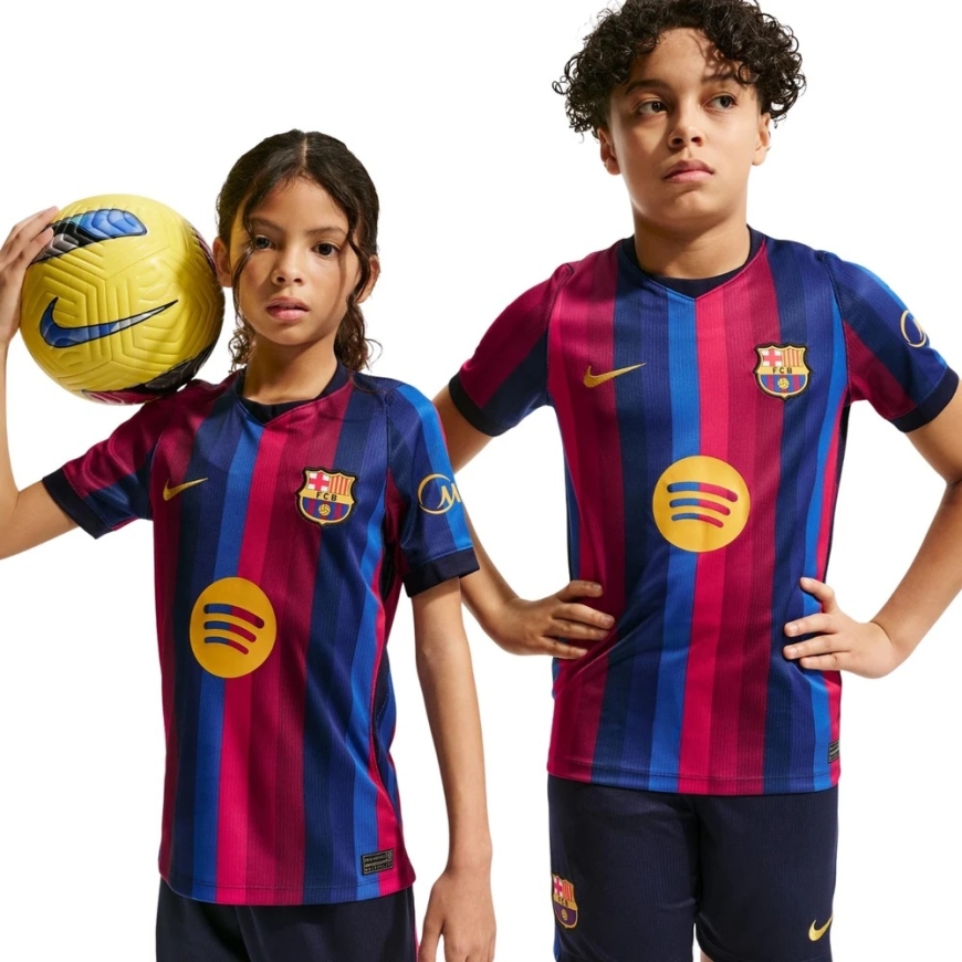Футболка для детей Nike FC Barcelona 2026/27 Stadium Home бордово-синяя II1624 683 (S)
