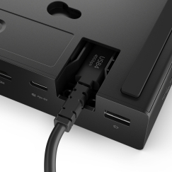 Lenovo ThinkPad USB4 Smart Dock 5500 with 135W Adapter Проводная Черный