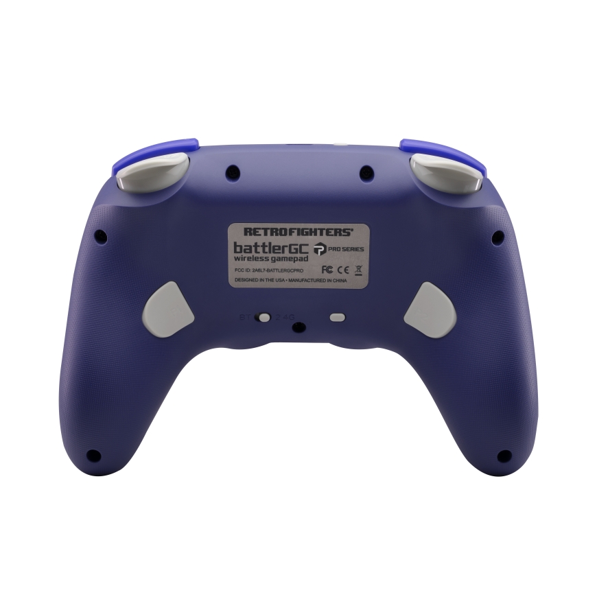 Retro Fighters RF BattlerGC Pro wireless controller, purple – 3