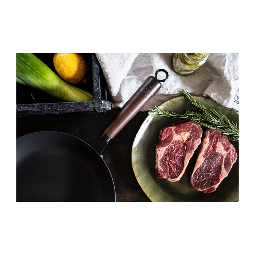 Tina Satake Carbon Steel hiiliteräspaistinpannu, 2,0 mm, 24 cm – 2