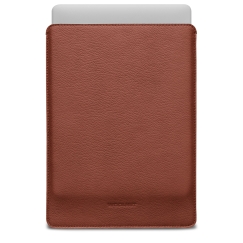 Woolnut ādas apvalks MacBook Neo, konjaks