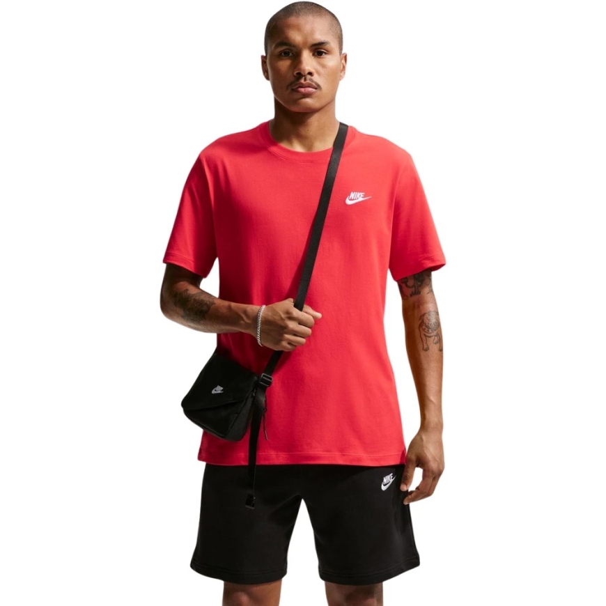 Nike Club Tee miesten t-paita punainen AR4997 657 (M)