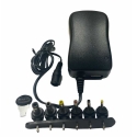 Зарядное устройство Riff Universal 12/30W (Макс 2.1A) + USB с 3-12V (+6 соединений) Зарядное устройство Riff Universal 12/30W (Макс 2.1A) + USB с 3-12V (+6 соединений)