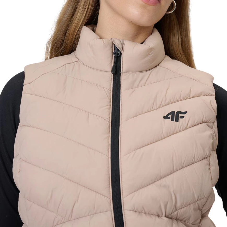 Sieviešu veste 4F F347 smilškrāsā 4FWSS26TVJAF347 83S (L) – 5