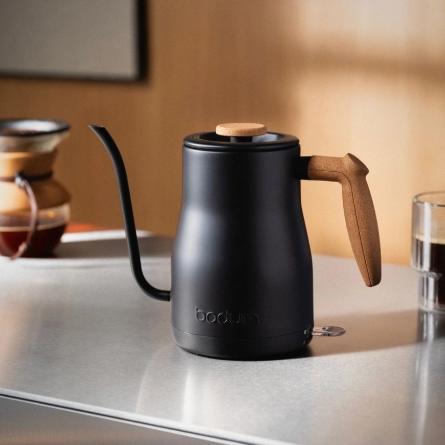 Bodum virdulys ar gooseneck uzgali Bistro 1L Melns Matt – 3