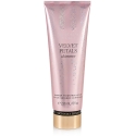 Victoria Secrets Victoria Secret Velvet Petals Shimmer Fragrance Lotion kūno losjonas, 236 ml