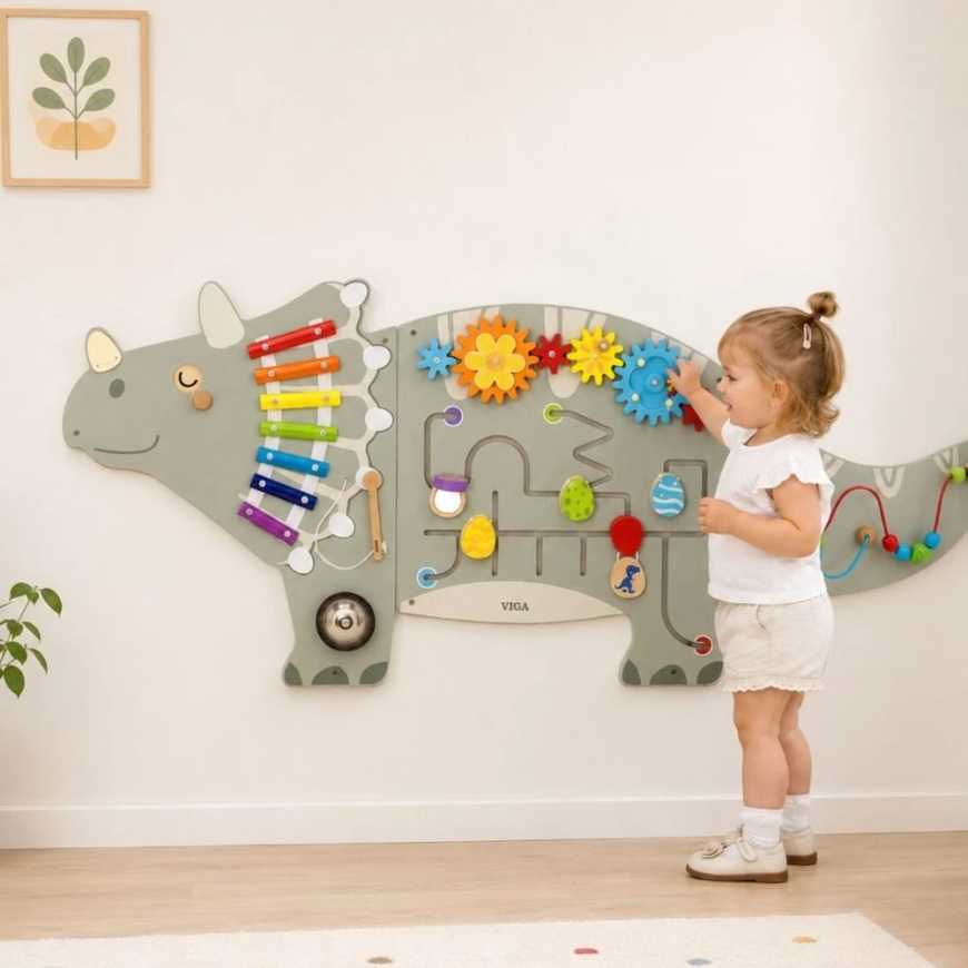 Viga Toys VIGA triceratops aktivitāšu sienas paneļi no 18 mēnešiem. – 2