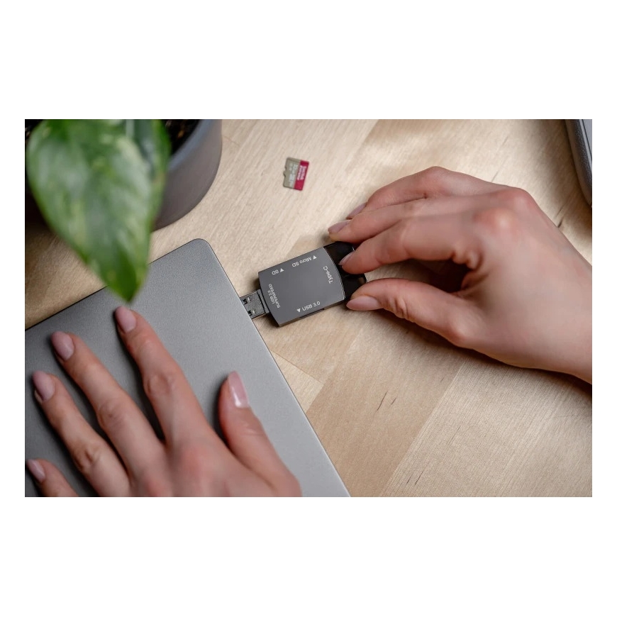 Atminties Kortelių Skaitytuvas - Newell OTG 4-in-1 3.0 Hub USB-A, USB-C, 5 Gb/s – 4