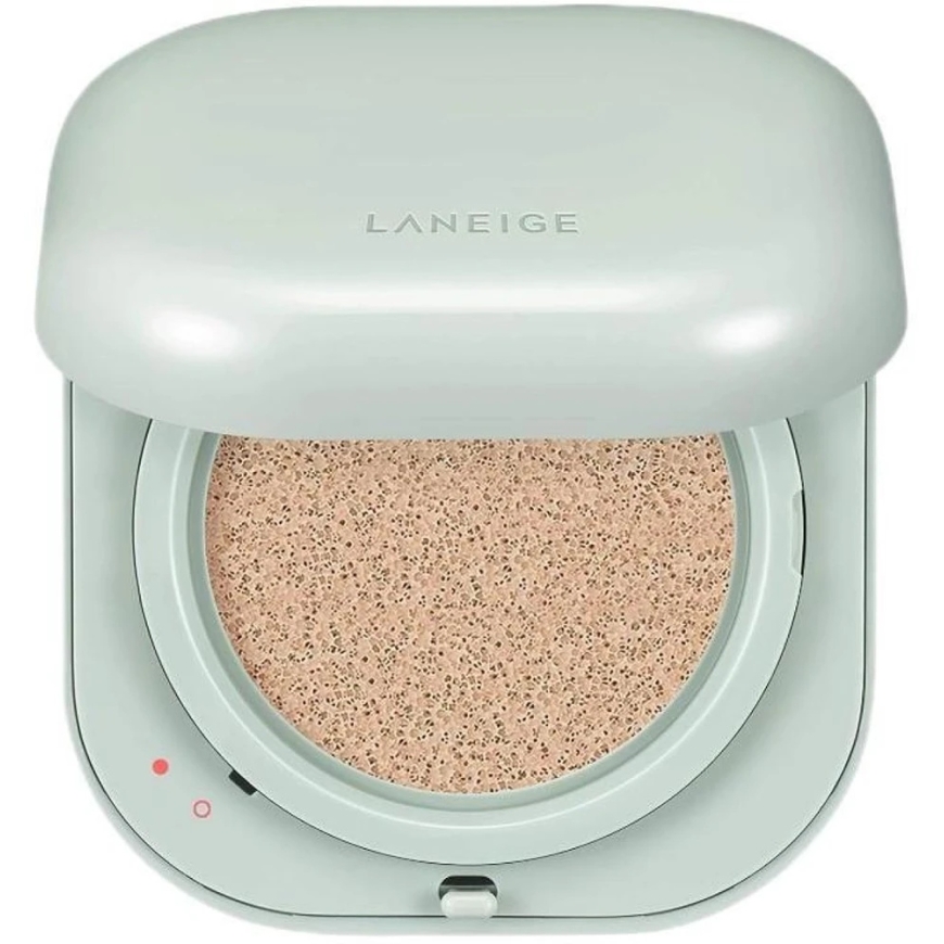Laneige Neo Cushion Matte matinio efekto kompaktinis makiažo pagrindas, atspalvis: 21N1 rusvai gelsvas, 15 g – 2