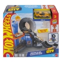 Hot Wheels City Downtown Tire Shop Playset & 1:64 Scale Toy Car, Speed Snap Track Compatible Hot Wheels City Downtown Tire Shop Playset & 1:64 Scale Toy Car, Speed Snap Track Compatible