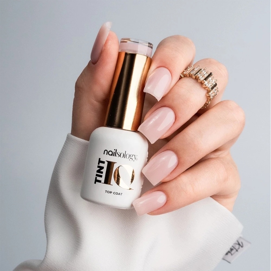 Clavier Nailsology Tint IQ Top Coat hibridinis viršutinis lakas TT01 Iconic rožinis 8 ml – 3