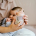 SUAVINEX ZERO ZERO ANTI-COLIC BOTTLE WITH SLOW FLOW NIPPLE, 180ML, FROM +0 MONTHS, MEDIUM SUAVINEX ZERO ZERO ANTI-COLIC BOTTLE WITH SLOW FLOW NIPPLE, 180ML, FROM +0 MONTHS, MEDIUM