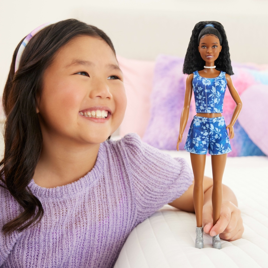 Barbie Fashionistas Style Doll – 2