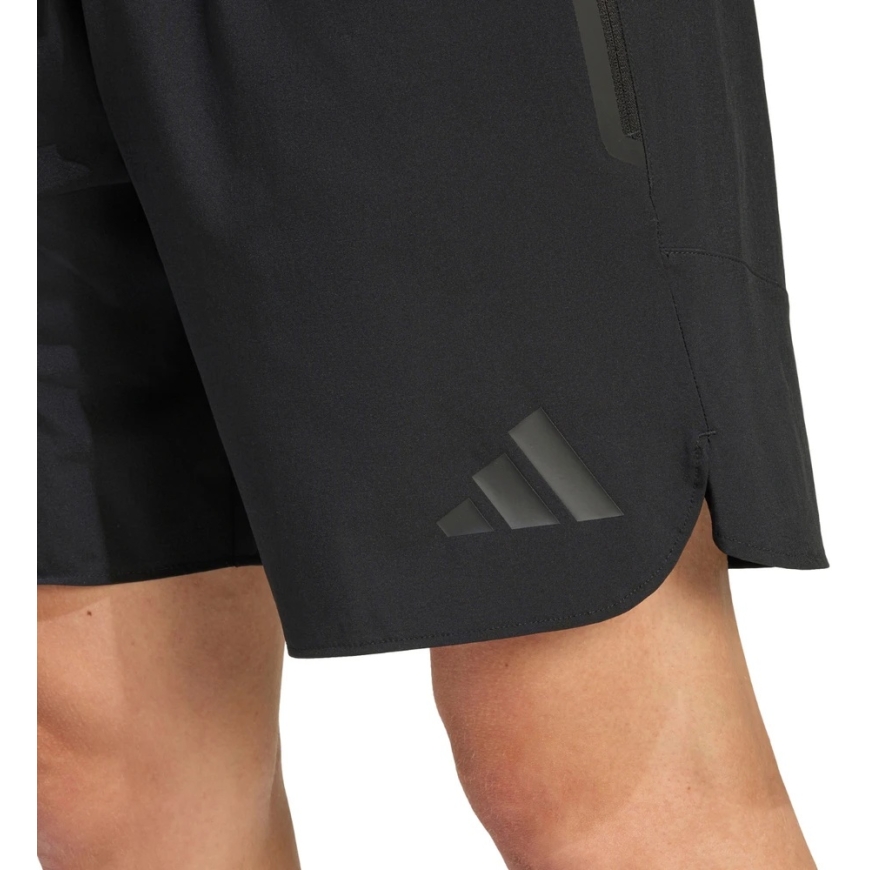 Adidas Tiro Travel Woven lühikesed püksid meestele must JM5542 (S) – 4