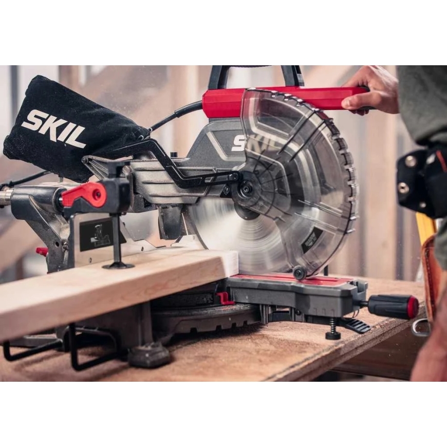Carruzzo Wood Cutting Machine Skil 1321 AA – 4