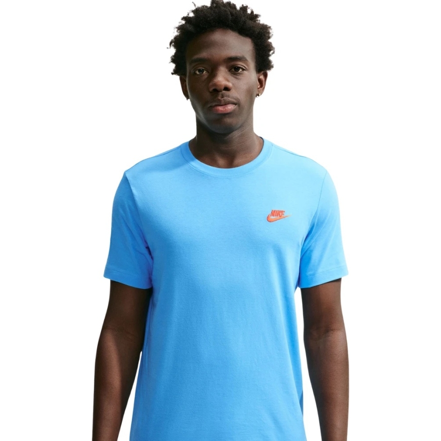 Meeste T-särk Nike Club Tee helesinine AR4997 497 (S) – 3