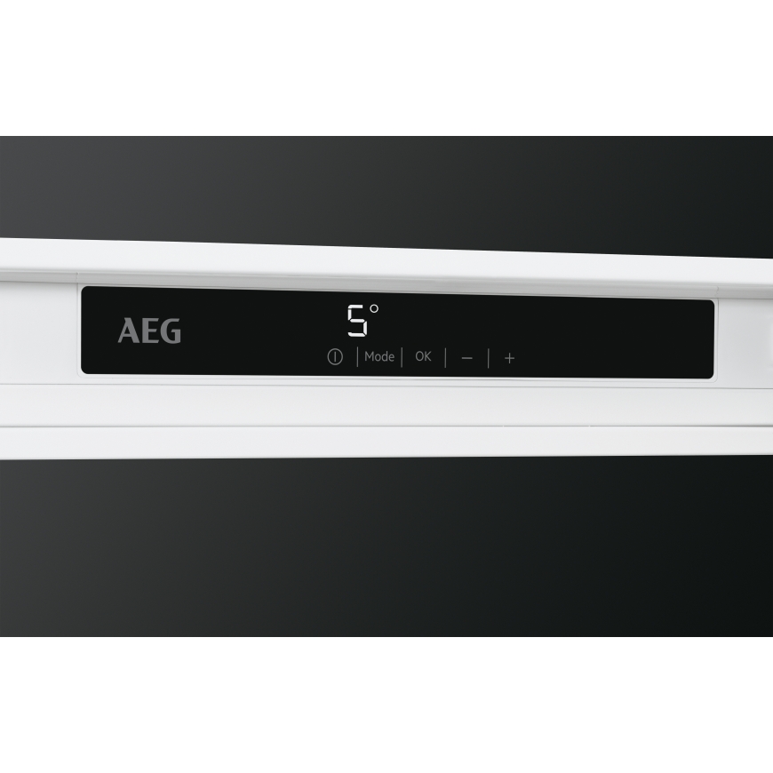 AEG SKE81821DC fridge Built-in 310 L White – 3