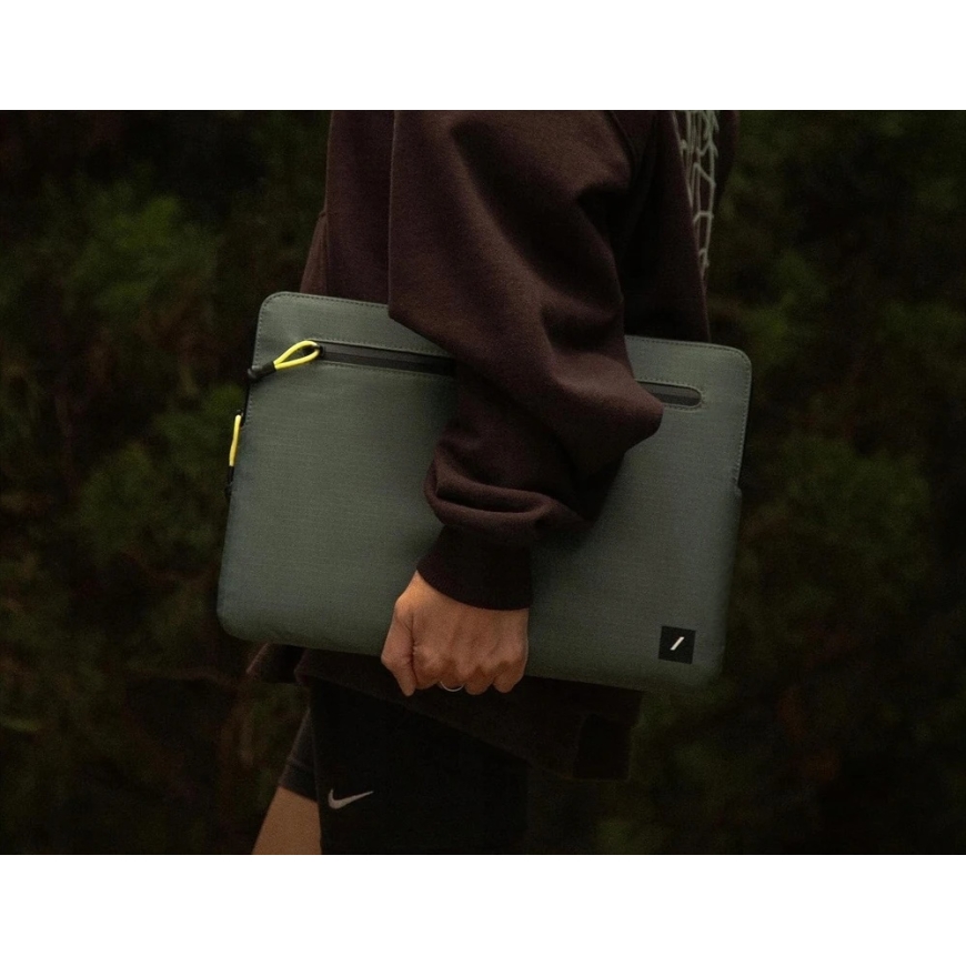Dēklis Native Union Ultralight Sleeve – aizsargdēklis, kas paredzēts MacBook 16'' (šīferzaļš) – 4