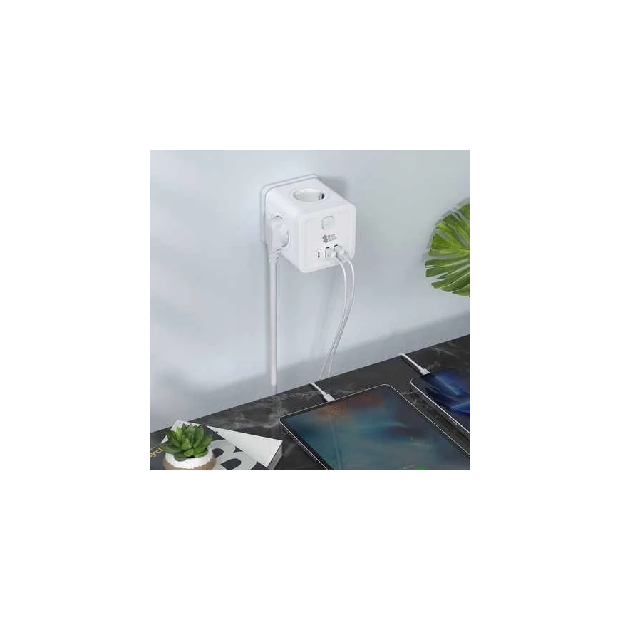 Spacetronik Power Supply Unit 4xAC 2xUSB 1xUSB-C SPS-C03W