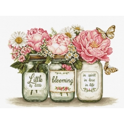 Luca S Cross Stitch Kit "Slowly Blooming" 27x20 cm SBA7065