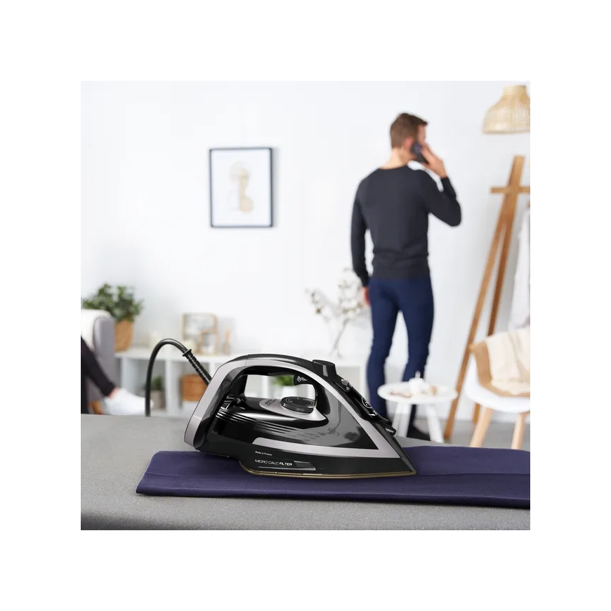 Tefal Puregliss FV8062E0 iron Dry & Steam iron Durilium AirGlide Autoclean soleplate 3000 W Black, G – 3