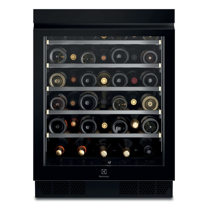 Electrolux EWUS040B8B Iebūvēts Melns 40 pudele
