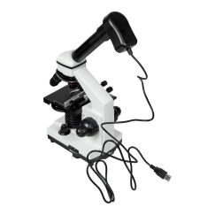 Opticon Biolife PRO mikroskopi, jossa on videokamera