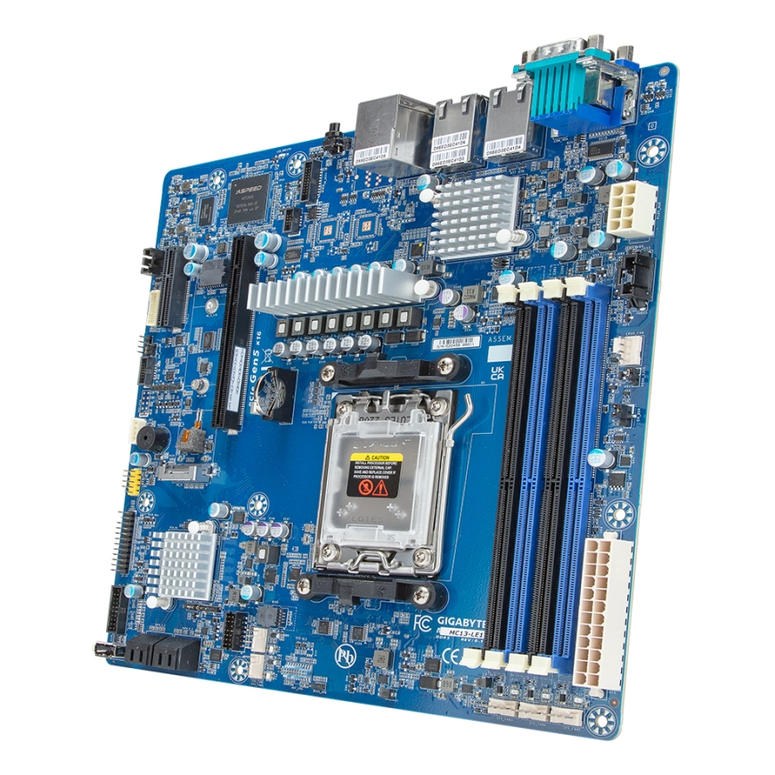 Gigabyte MC13-LE1 mātesplate 1x AM5 AMD Epyc 4004/Ryzen 7000 B650E (4xDIMM, 4x SATA, 1xM.2, 2x10Gbe, IPMI, mATX)