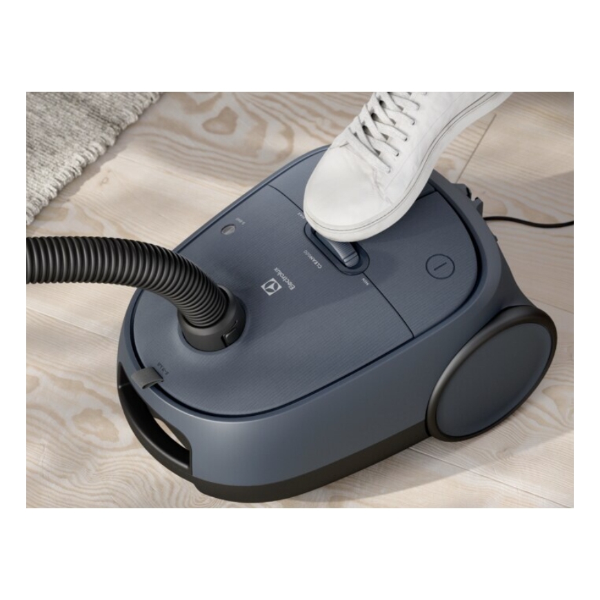 Electrolux EB61C2DBP 3.5 L Cylinder vacuum Dry 750 W Dust bag – 5