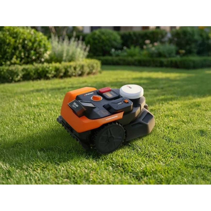Worx Vision Cloud WR305E zāles robotu pļāvējs, RTK navigācija, 2WD, bez vadiem, līdz 500 m², ar akumulatoru – 2