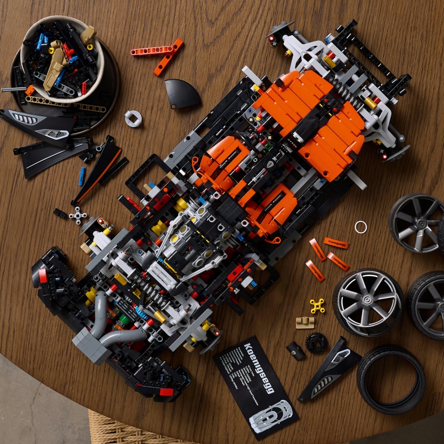 LEGO Technic 42232 Koenigsegg Sadair's Spear ‑mega-auto – 4