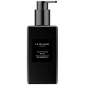 Jo Malone Velvet Rose & Oud vartalo- ja käsipesugeeli 250 ml Jo Malone Velvet Rose & Oud vartalo- ja käsipesugeeli 250 ml