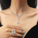 Troli Elegant Jewelry Set with Crystals Drop (Necklace, Earrings) Troli Elegant Jewelry Set with Crystals Drop (Necklace, Earrings)