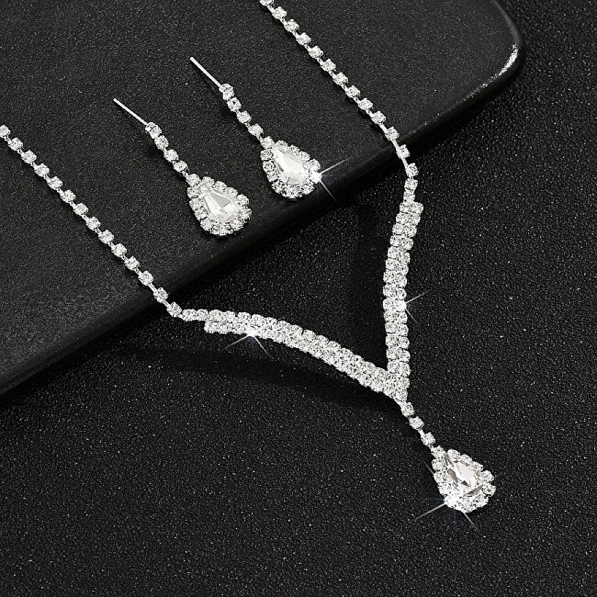 Troli Elegant Jewelry Set with Crystals Drop (Necklace, Earrings) – 3