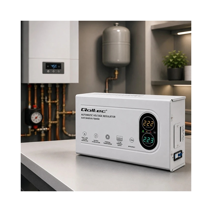 Qoltec automaatne pingestabilisaator AVR 3000VA 1800W kompaktne toroidtransformaator – 3