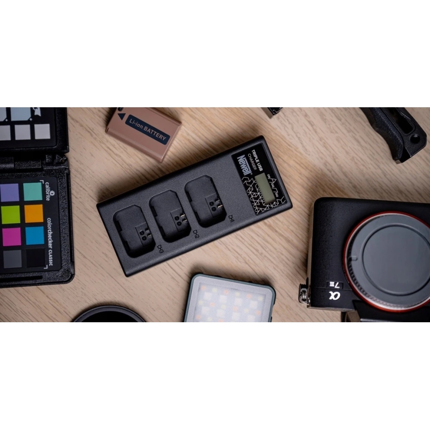 Зарядное устройство - Newell CD-USB-C Трехканальное зарядное устройство для аккумуляторов Canon LP-E6 USB-C, Micro USB, черное – 3