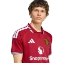 Vīriešu T-krekls adidas Manchester United 26/27 sarkans KA6871 (L) Vīriešu T-krekls adidas Manchester United 26/27 sarkans KA6871 (L)