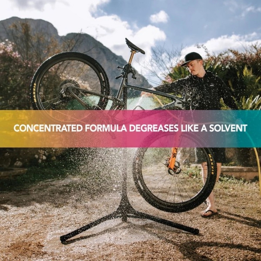 Finish Line Gear System Cleaner/Degreaser Boosted BIO Clean 3.77L – 3