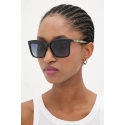 Солнечные очки GUESS GU00099-5520B. Солнечные очки, цвет мяч. Женщинам.
