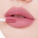 Rimmel Muzigae Mansion „Objet“ skysti ilgai išliekantys matiniai lūpų dažai „005 Stunning“, 6 ml Rimmel Muzigae Mansion „Objet“ skysti ilgai išliekantys matiniai lūpų dažai „005 Stunning“, 6 ml