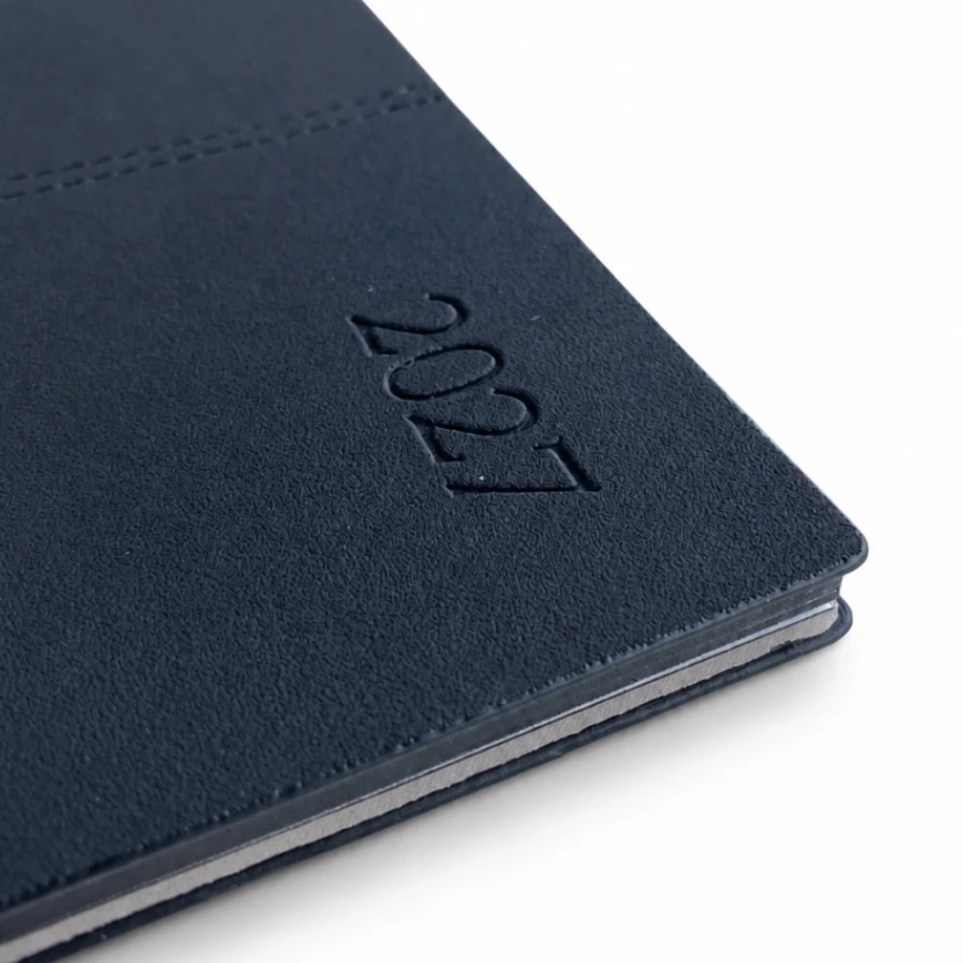FAT Kalender IMPERIAL 2027, A4, pehmekaaneline, must – 3