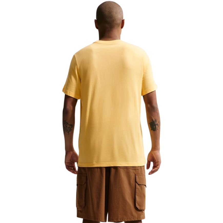 Мужская футболка Nike Sportswear желтая AR5004 796 (M) – 2